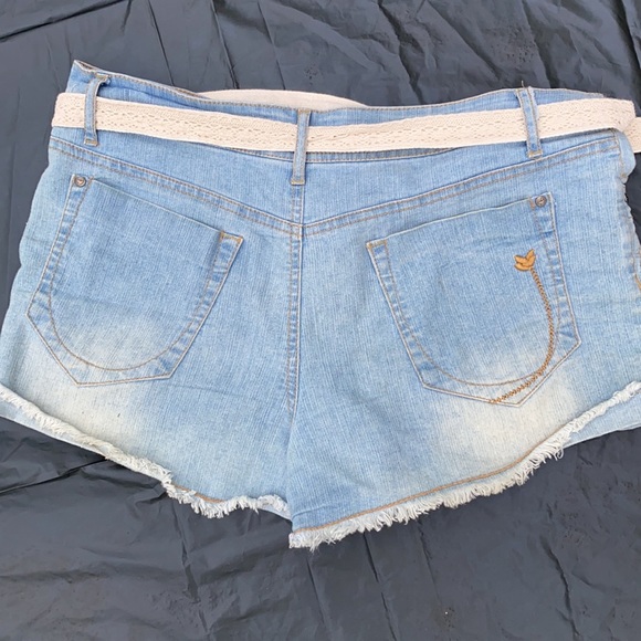 🎈3 for $15🎈Dream Out Loud by Selena Gomez Shorts - Picture 2 of 6